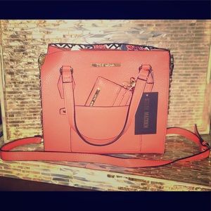 Steve Madden  SideBag